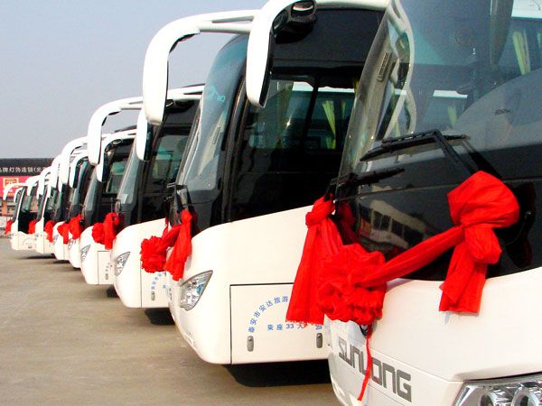 泰安安達(dá)介紹車輛行駛注意事項